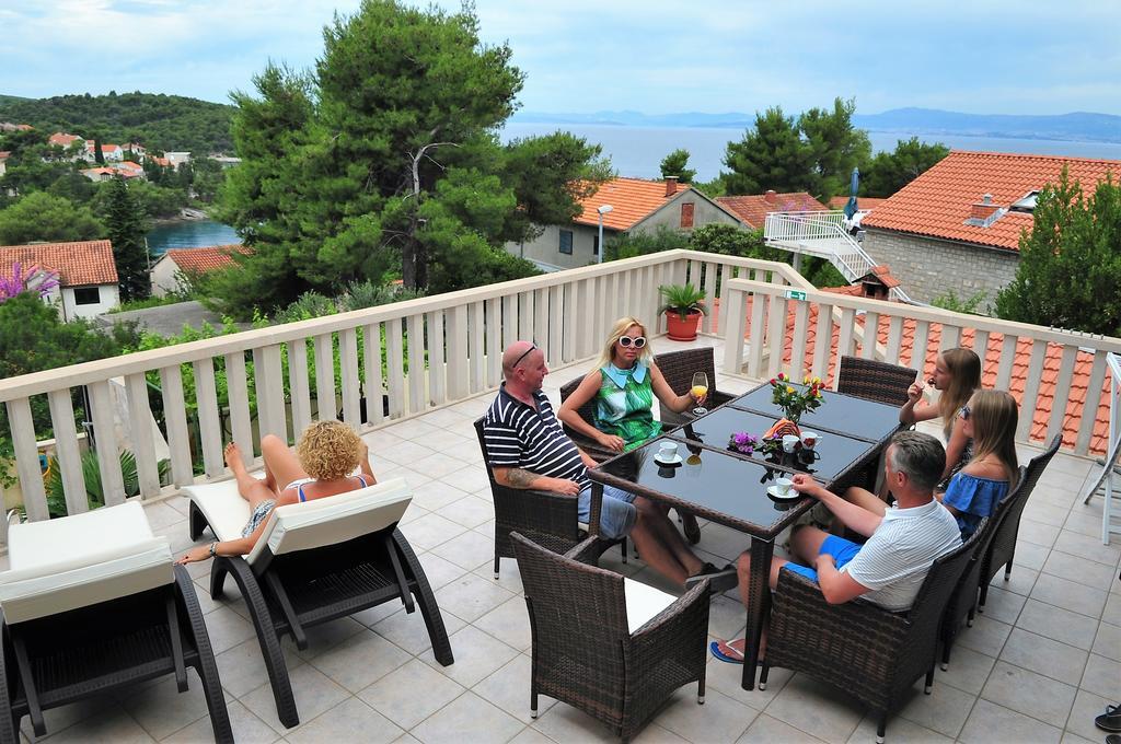 Apartments " Happy Villa " Сплитска Екстериор снимка